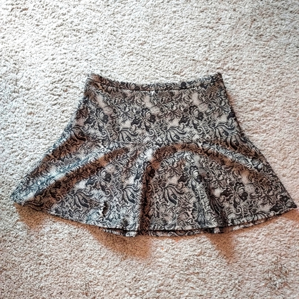 Vintage Express bonded lace skater skirt 2